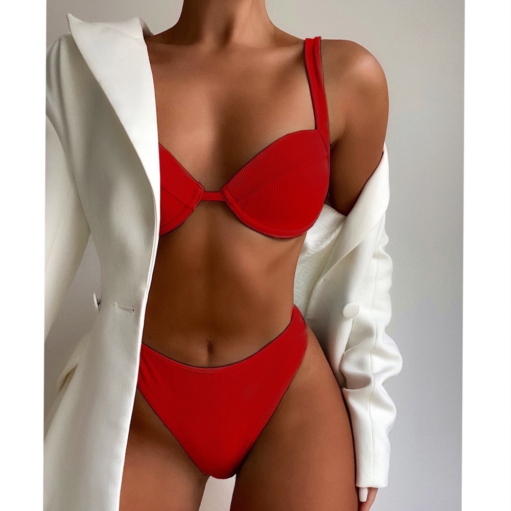🆕Red Shell Top Bathing Suit Bikini Set